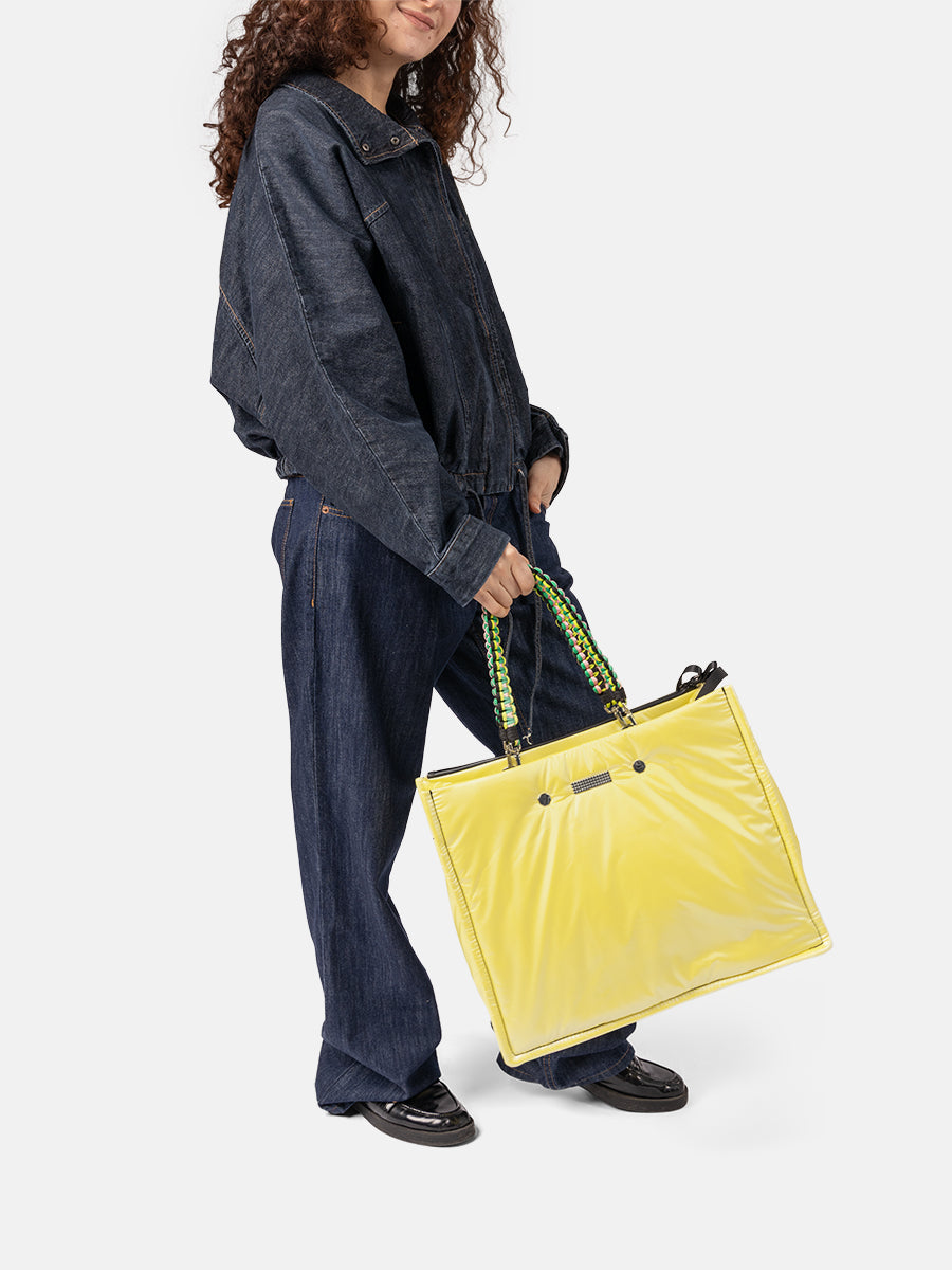 #color_PALE YELLOW