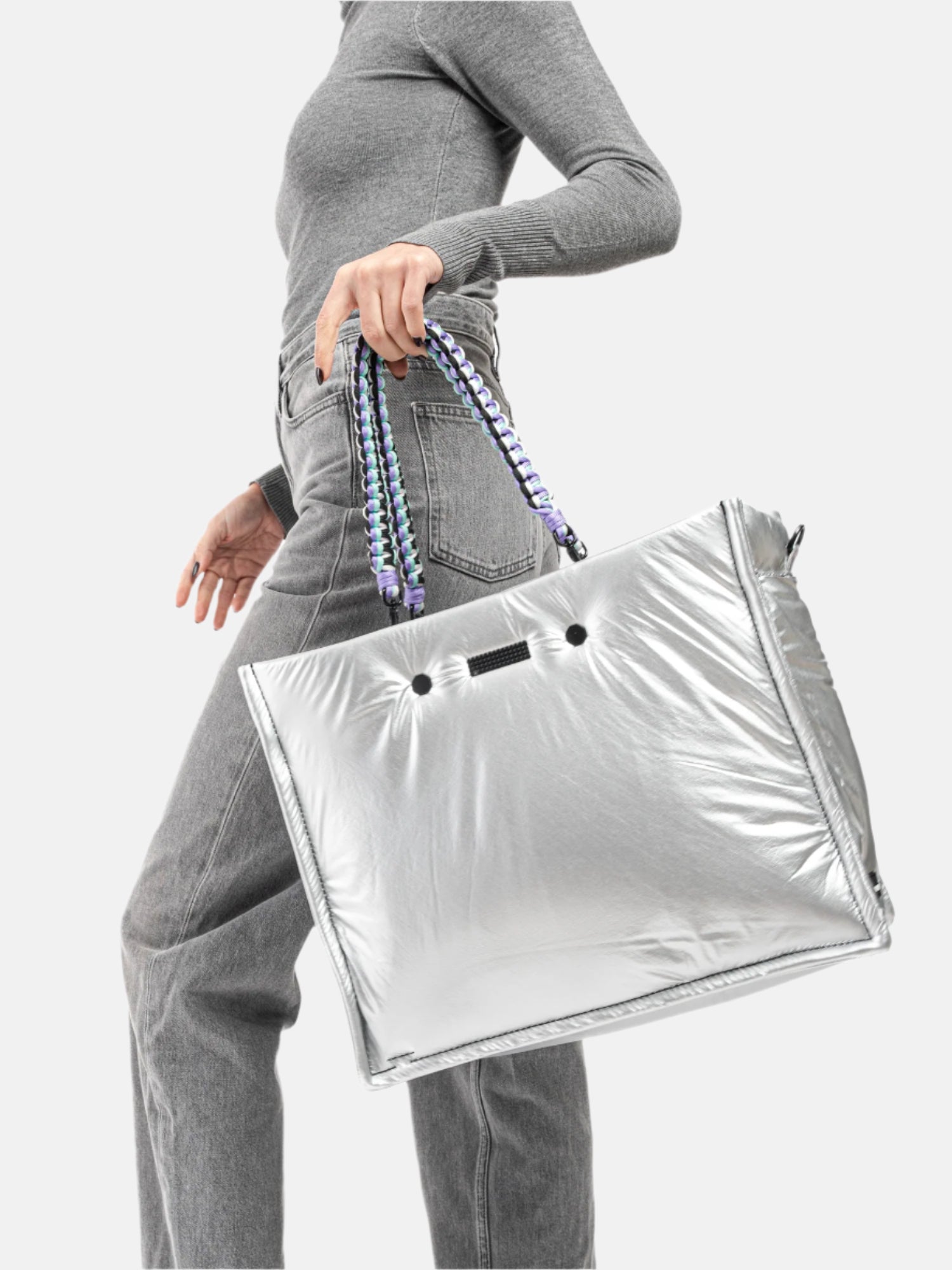 #color_SILVER