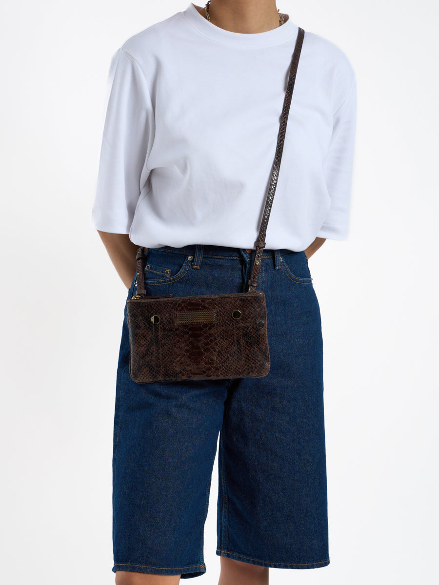 color_chocolate-brown