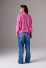 Load image into Gallery viewer, AMARA LOBO CREW | FROSTING
