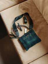 Load image into Gallery viewer, variant_tartan
